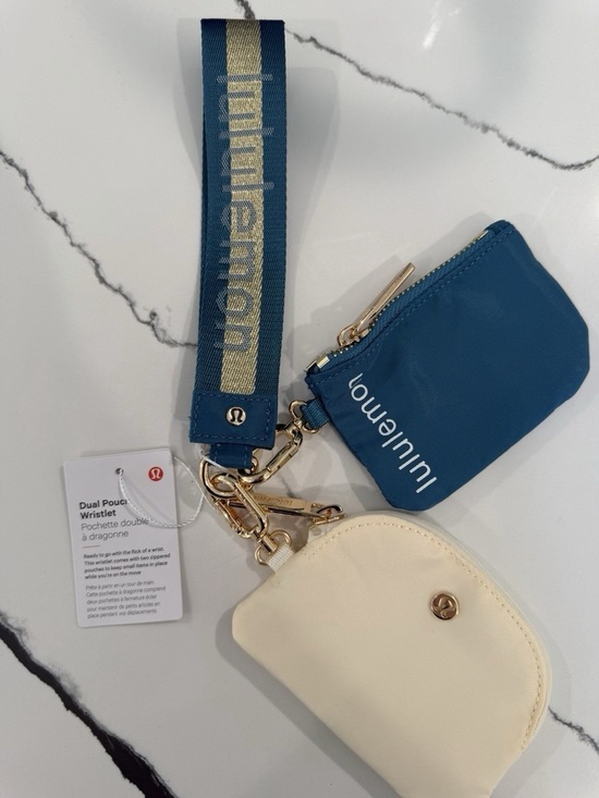 Handbags - Lululemon Dual Pouch Wristlet - Teal & Cream athletica gym earbuds new